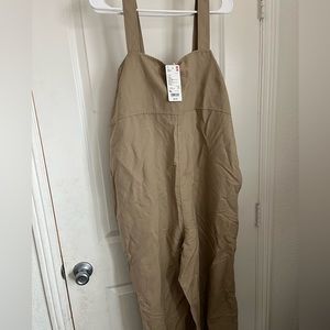 NWT Uniqlo linen jumpsuit